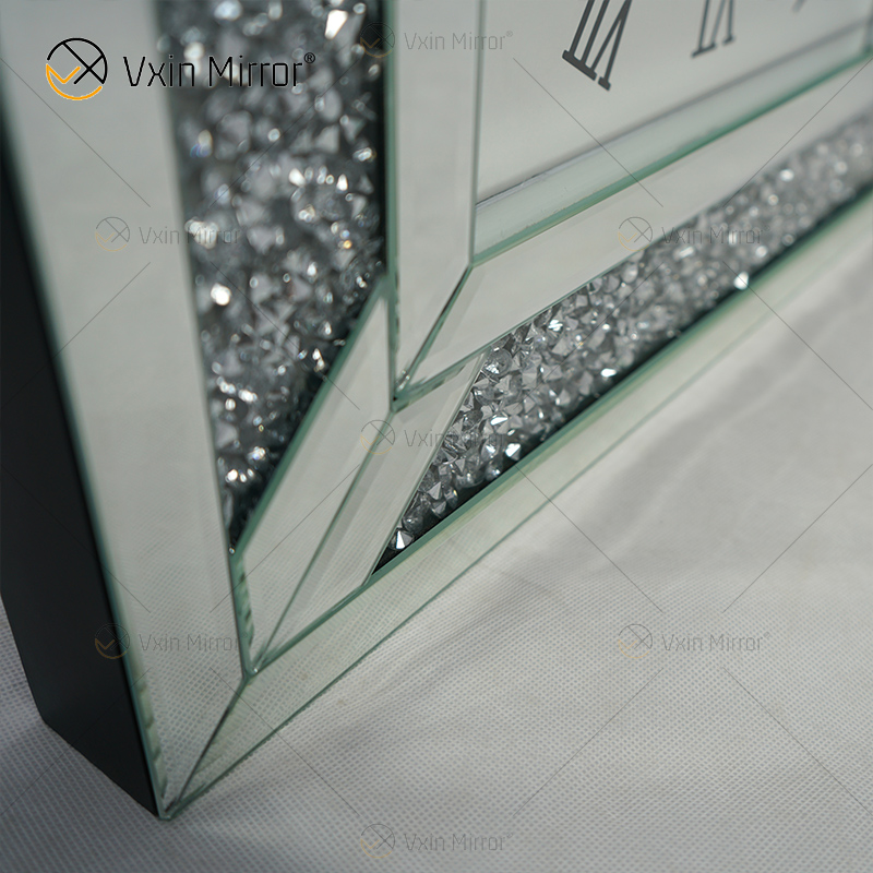 Anti Droping Package Modern Silver Crushed Diamond Wall Mirrored Clock