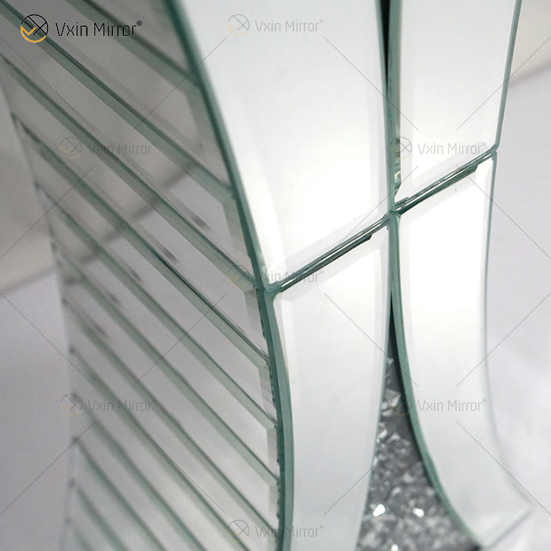 round vase