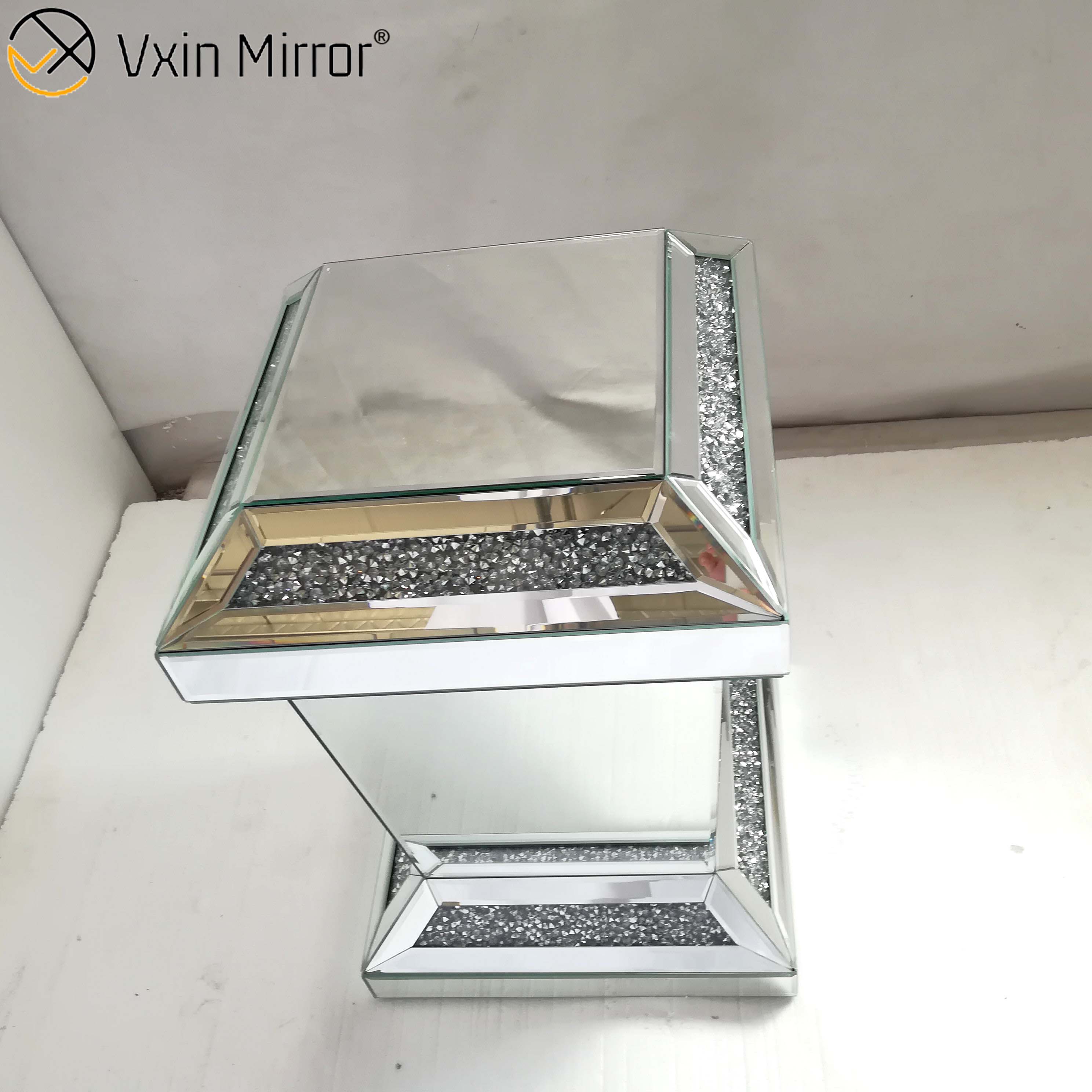 Vxin Mirror WXF-725 Modern Rectangle Diamond Mirrored Side Table 3d Mirror End Table for Living Room