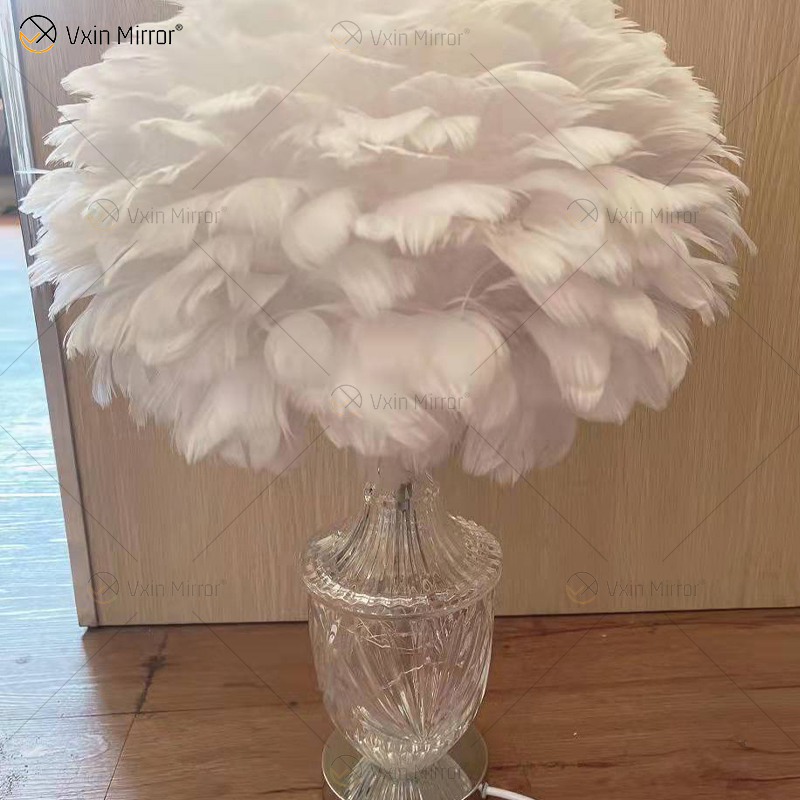 Factory Supply Gorgeous Feather Glass Table Lamp with LED for Bedroom