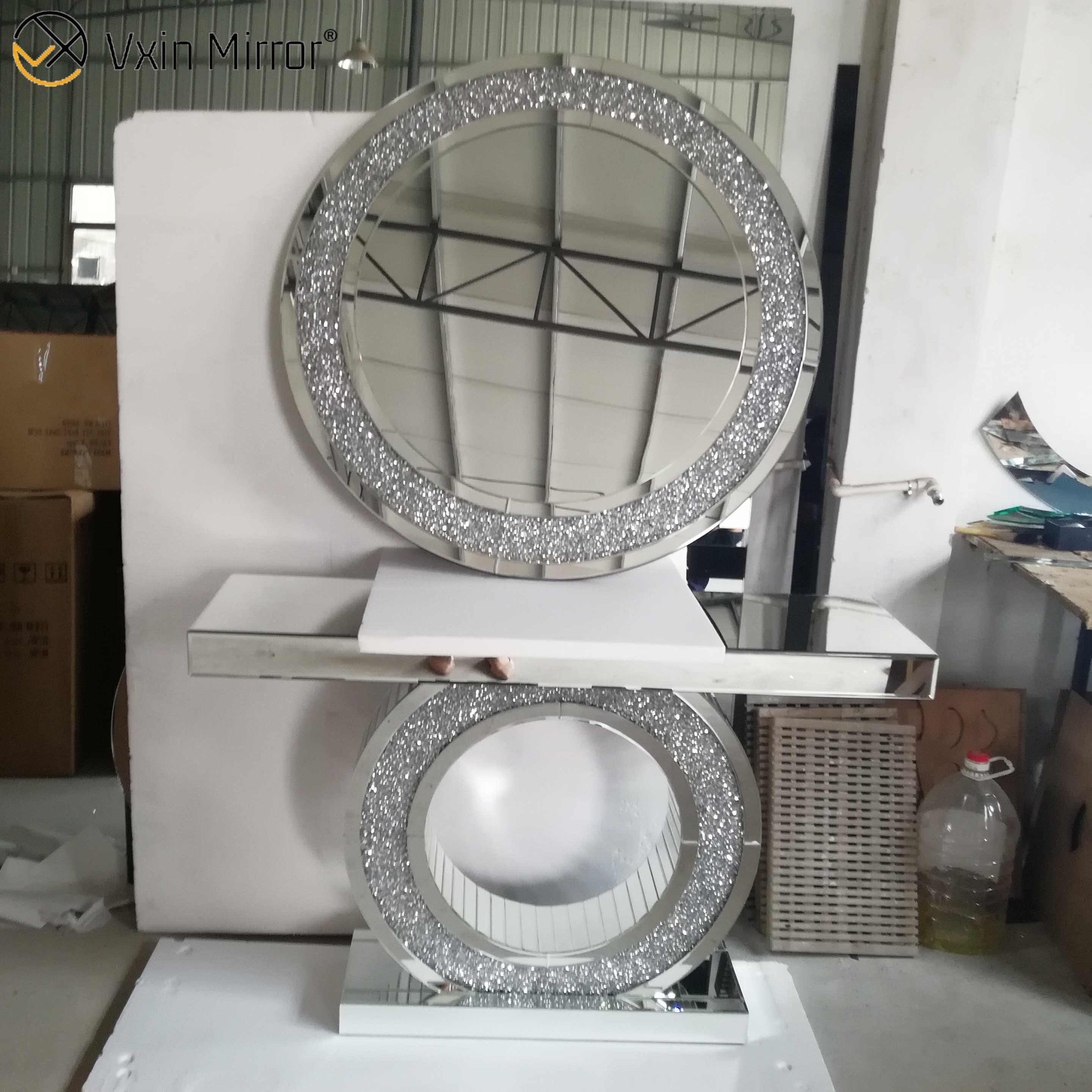 Multi Color Modern Silver Crystal Crafted Wood Console Table And Mirror