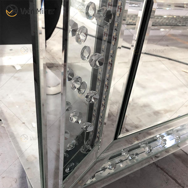 kitchen cabinets store