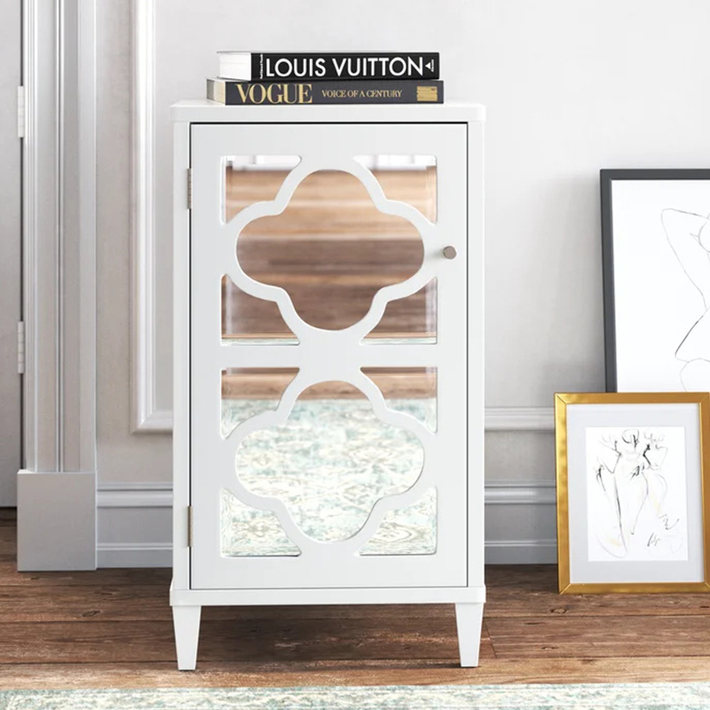 Cream style Cabine
