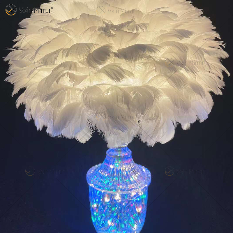 Factory Supply Gorgeous Feather Glass Table Lamp with LED for Bedroom