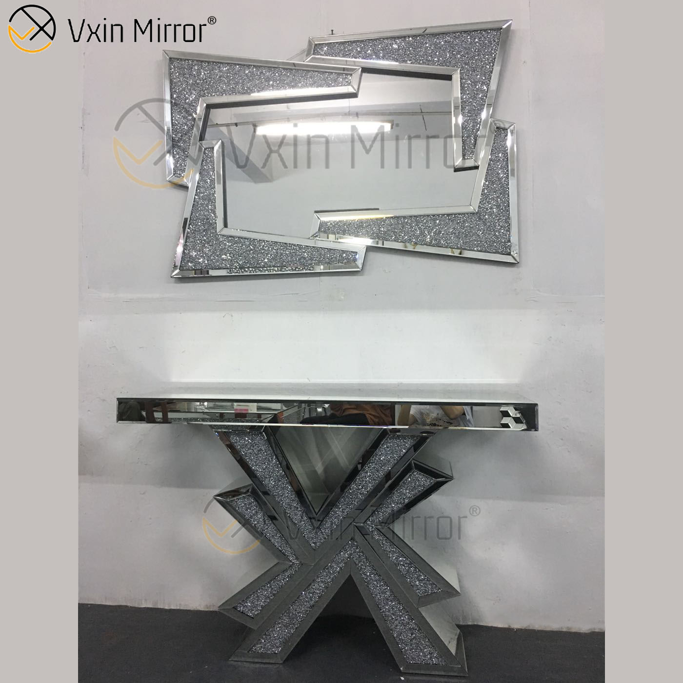 Good Supplier Vxin Home Decor V Silver Furniture Modern Crush Diamond Console Table with Modern Mirror